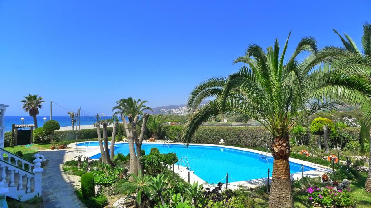 Stella Maris - Sleeps 4 Daire Nerja Dış mekan fotoğraf